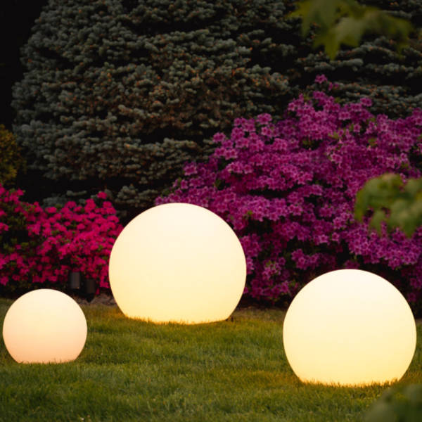 Brehn | Sphärische Gartenbeleuchtung - GlowSphere