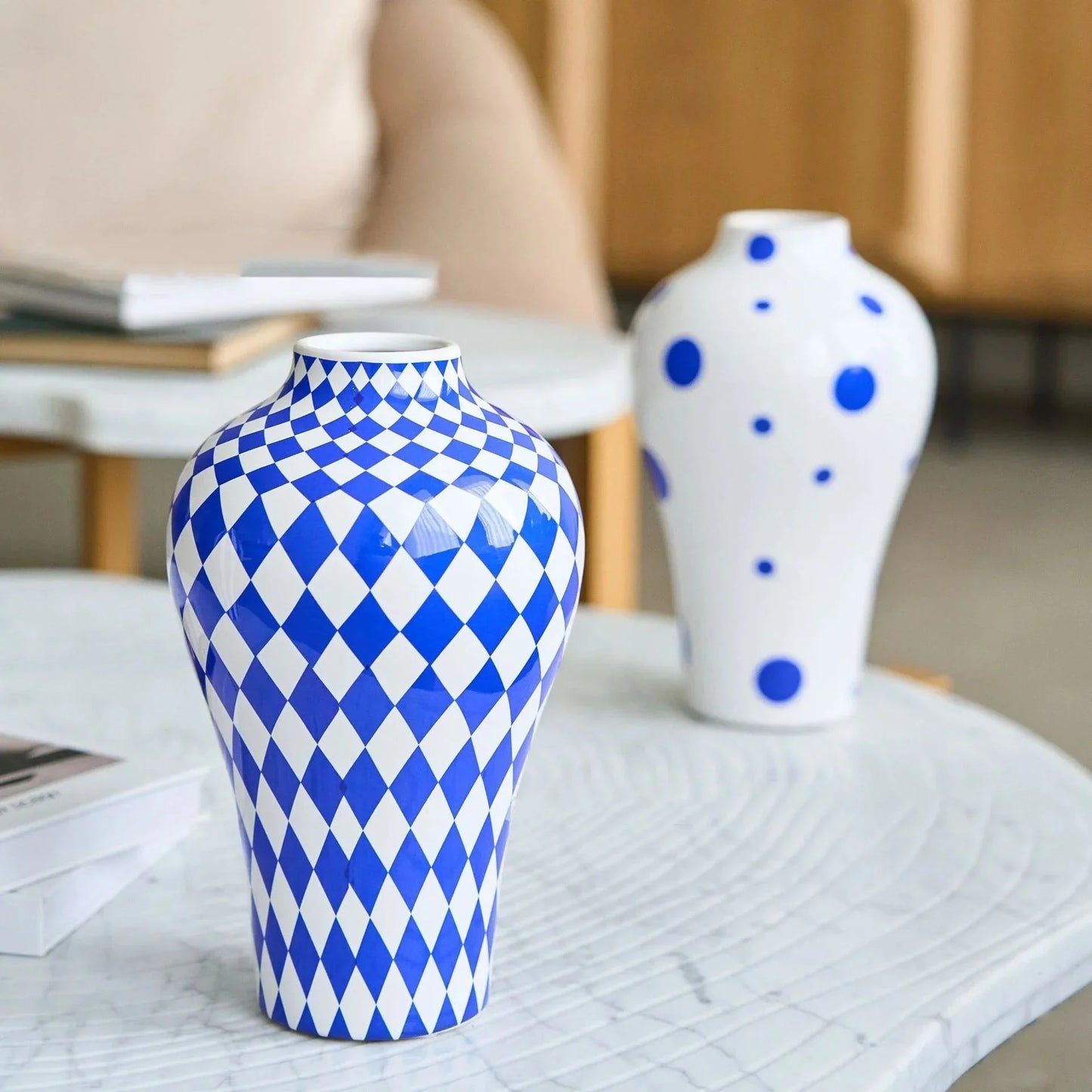 Vibrant Blue Geometric Ceramic Vase Moderne Wohnkultur | Brehn