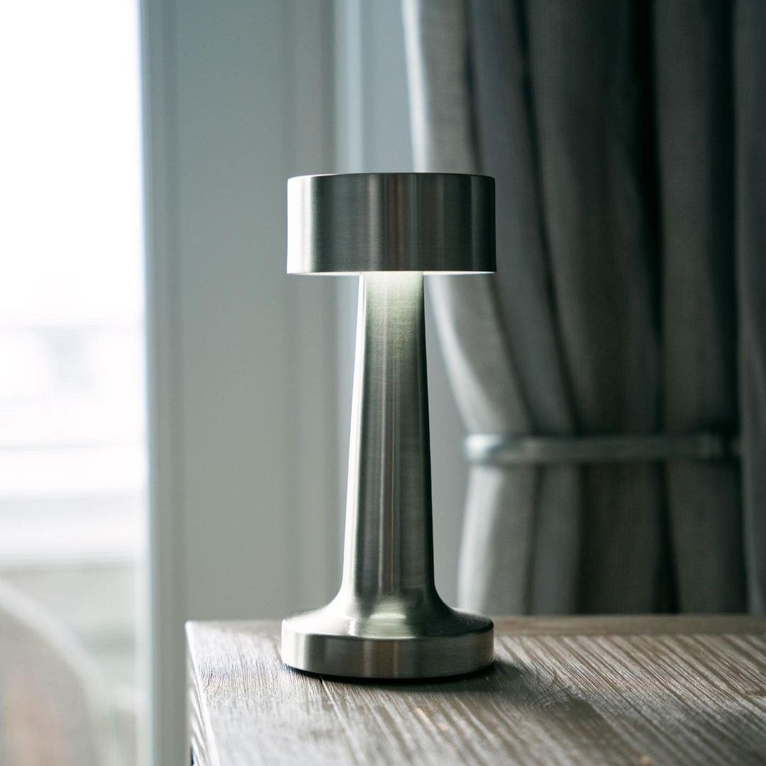 Brehn | Victor moderne dimmbare Tischlampe
