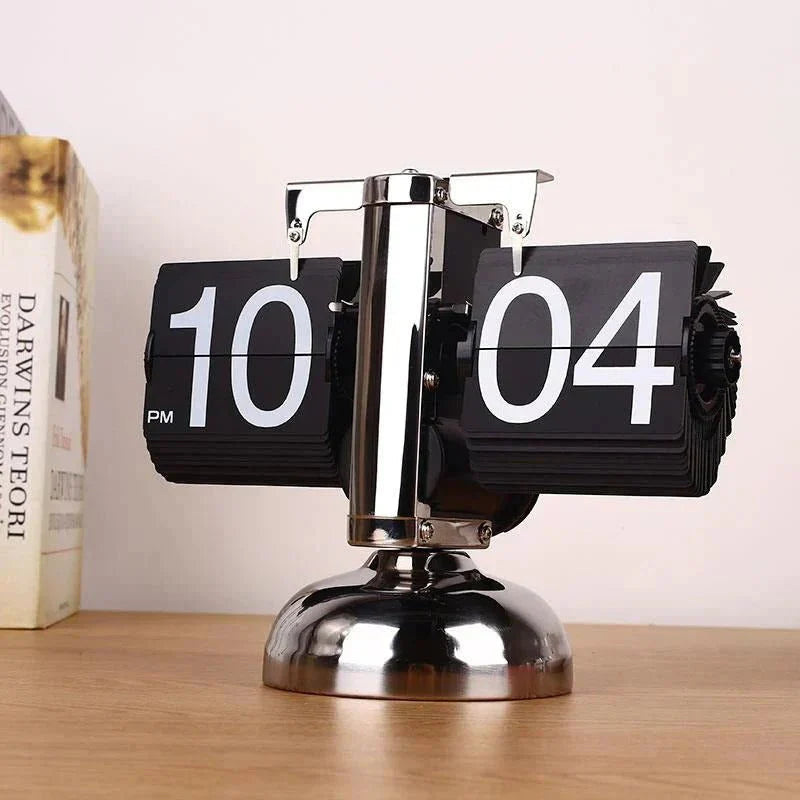 Retro Flip-Uhr mit automatischem Drehelement | Brehn