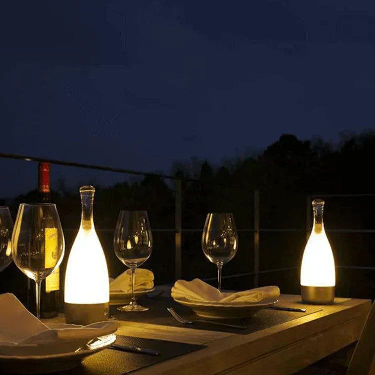 Brehn | Schaffen Sie eine Atmosphäre mit einer flaschenförmigen LED-Lampe