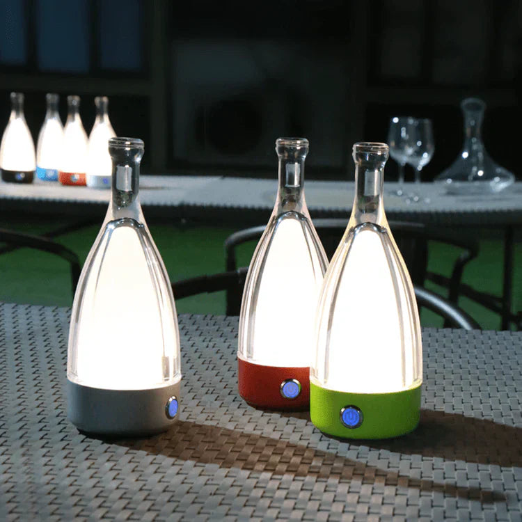 Brehn | Stylische Weinfalschen-Tischlampe - Aufladbar mit dimmbarem Licht