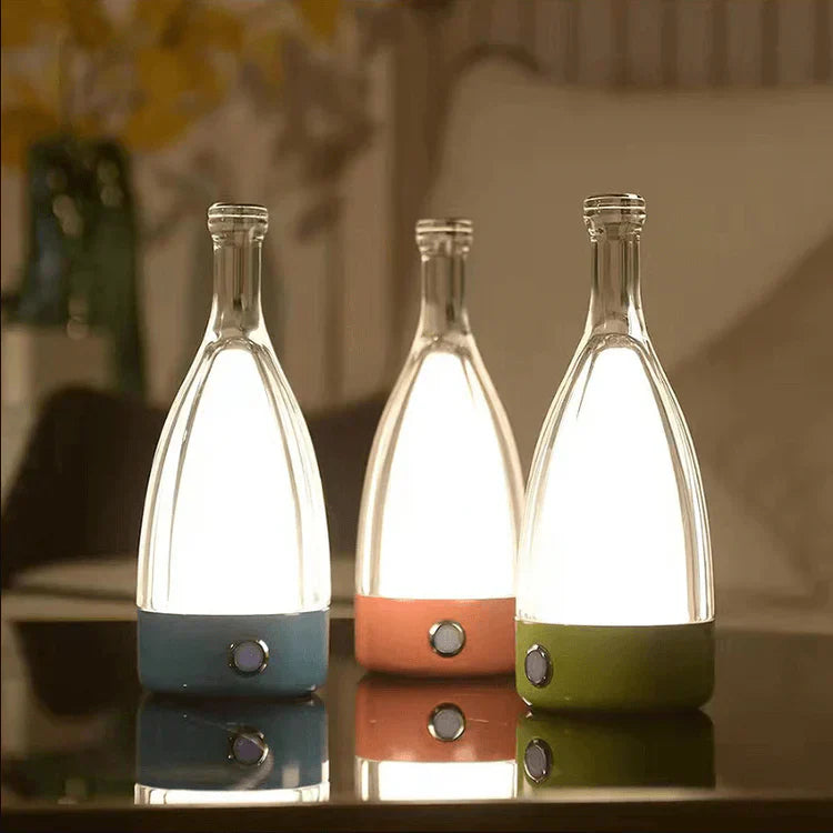 Brehn | Stylische Weinfalschen-Tischlampe - Aufladbar mit dimmbarem Licht
