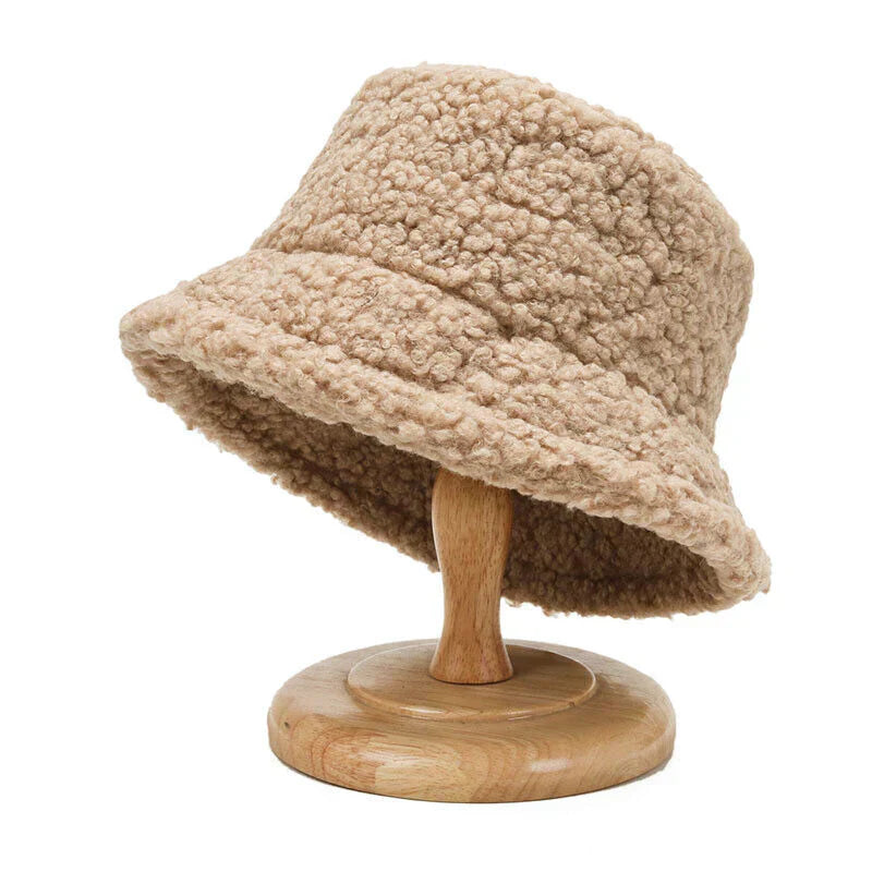 Livia Damen-Teddy-Bucket-Hat aus warmer Lammwolle