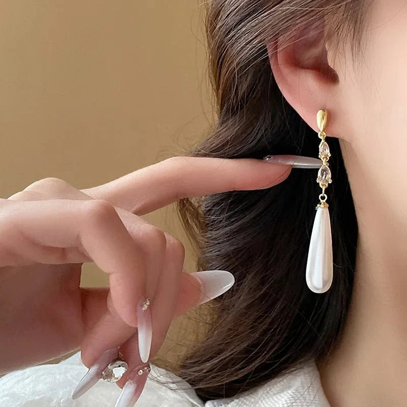 Brehn | Wasserfallperle Diamantohrringe