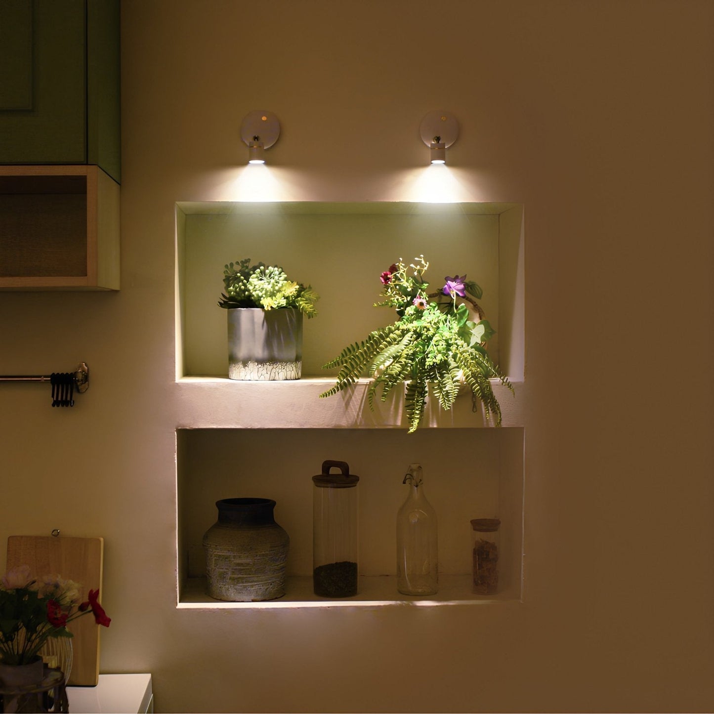 Brehn | Wireless LED Spotlight - LumaSpot