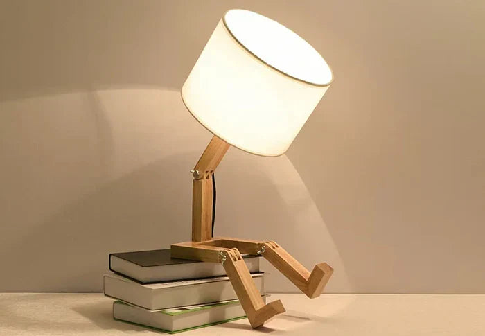 Brehn | Holz Tischlampe mit Bücherhalter - RutanFlex