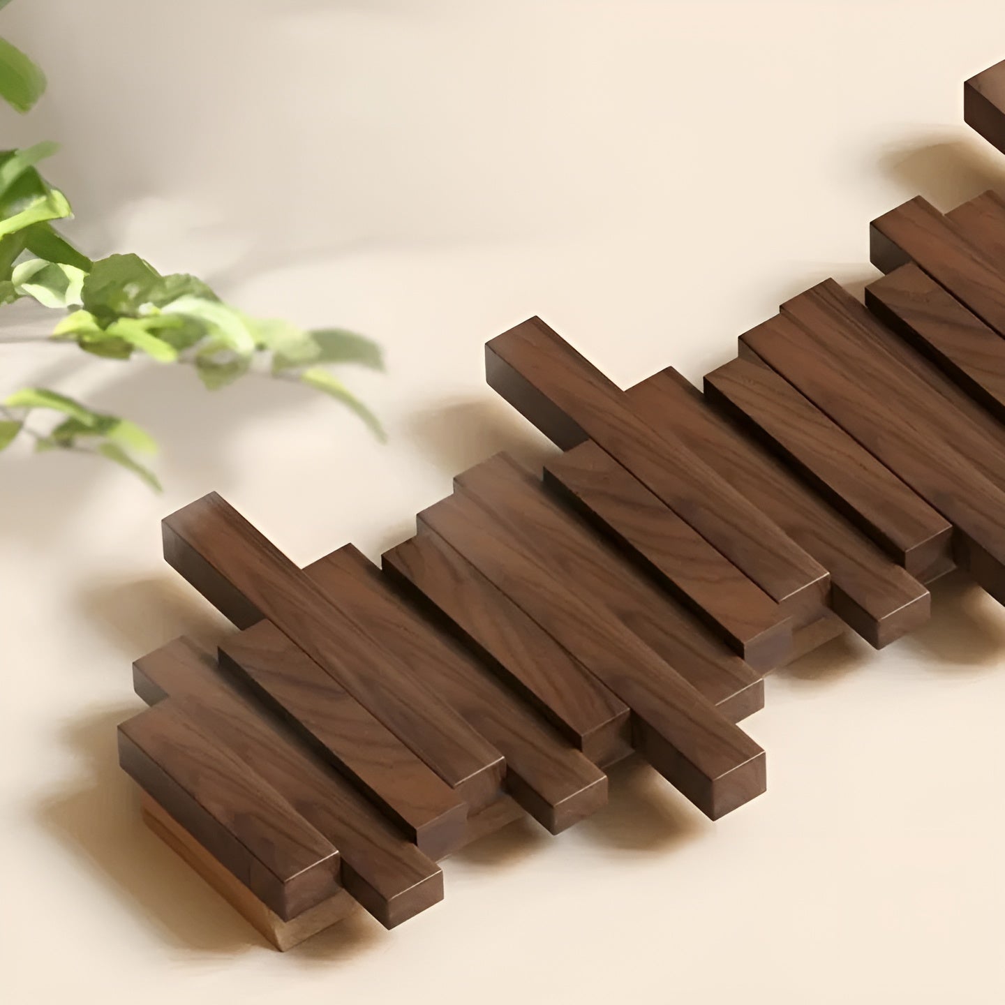 Stilvoller Holzkleiderschrank – FlexiBrehn Magnethaken für mehr Ordnung | Ideal fürs Schlafzimmer