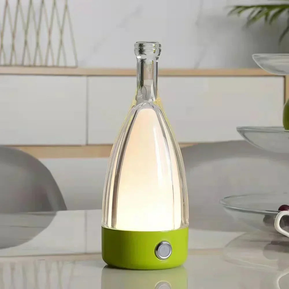 Brehn | Schaffen Sie eine Atmosphäre mit einer flaschenförmigen LED-Lampe