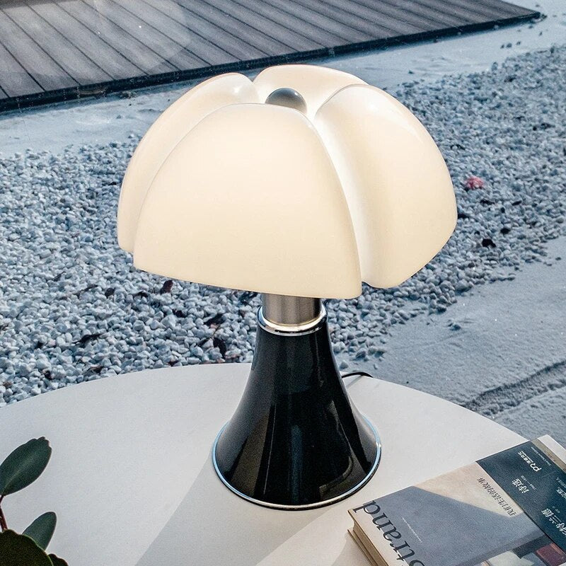 Brehn | Stilvolle Blumen Tischlampe – Fleur