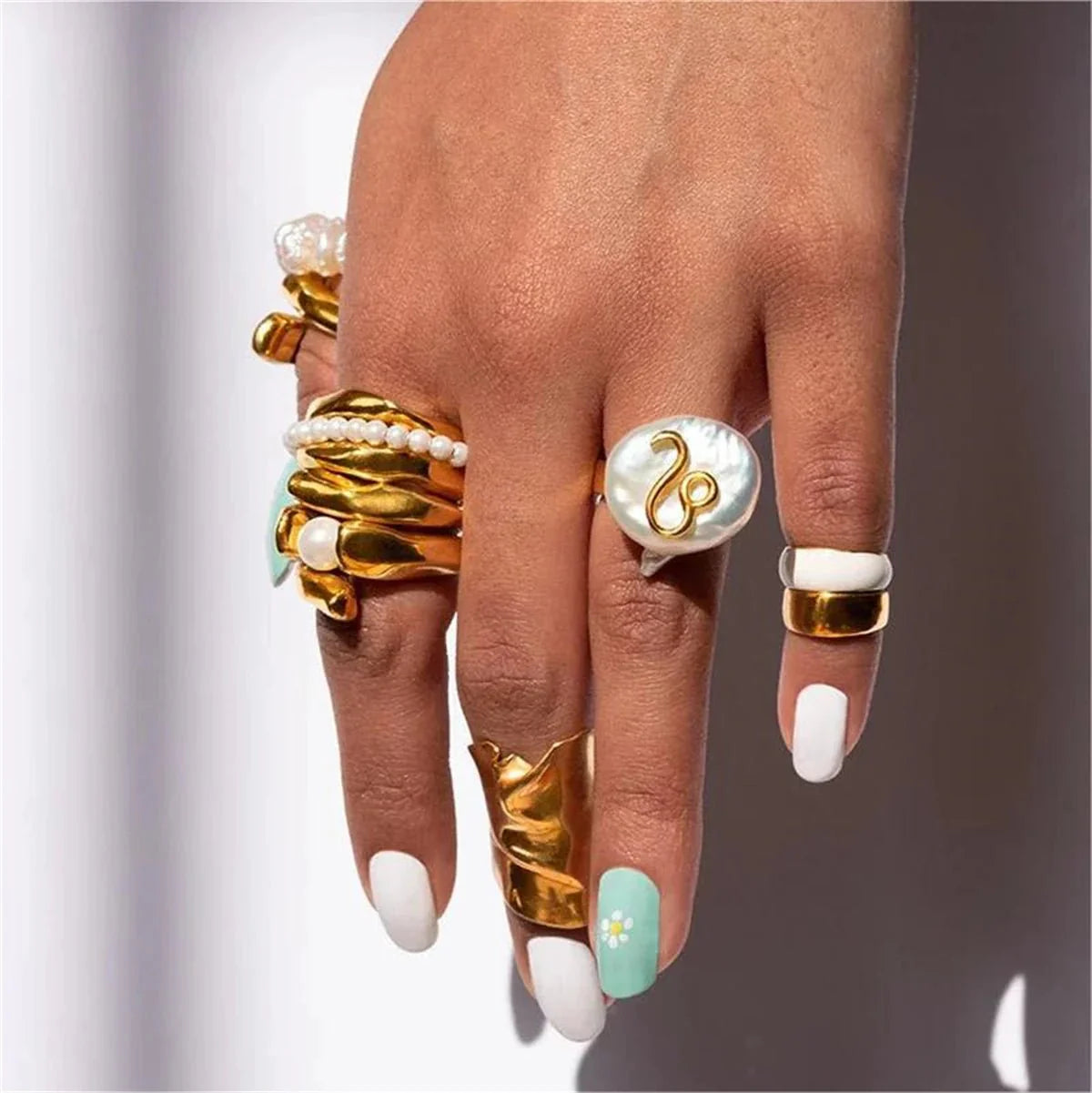 Brehn | Sternzeichen Großer Perlen Statement Ring